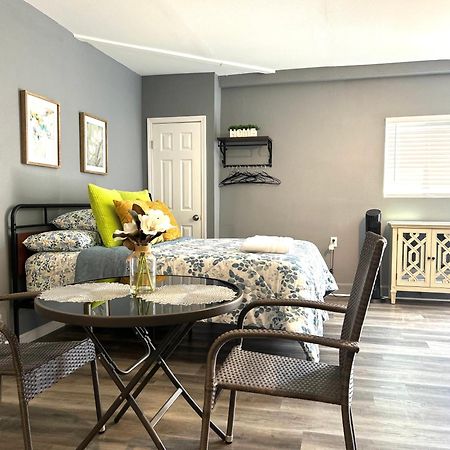 מורנו ואלי Spacious Studio With Private Entry מראה חיצוני תמונה